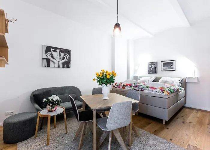 P42 Room22 Apartment Kollwitzkiez